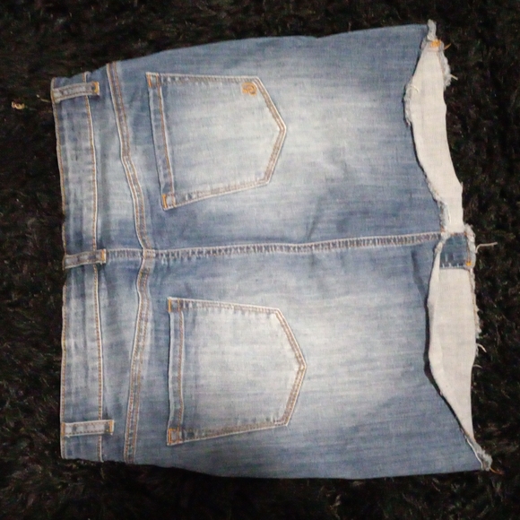 Blue Jean Skirt Size: 7/27 - Picture 2 of 2